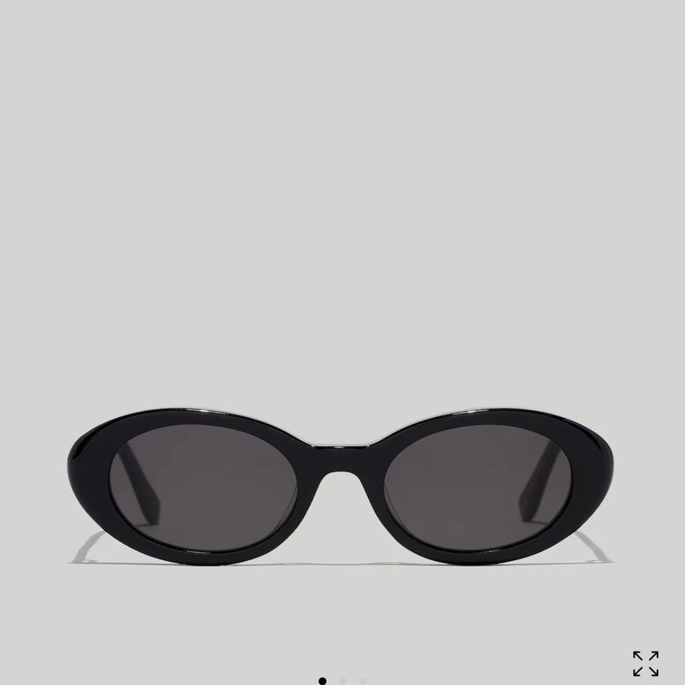 Madewell Russell Black Oval Sunglasses